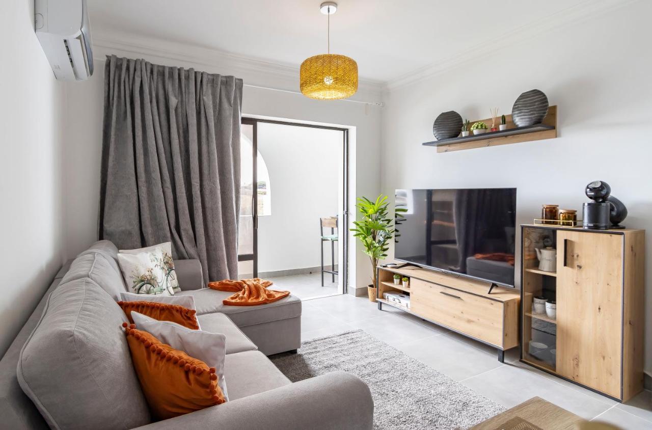 3 Minutes To The Beach, 2 Bedroom Amazing Apt With Balcony, Bbq Grill And Pool 萨格里什 外观 照片