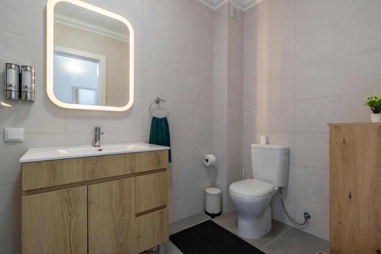 3 Minutes To The Beach, 2 Bedroom Amazing Apt With Balcony, Bbq Grill And Pool 萨格里什 外观 照片