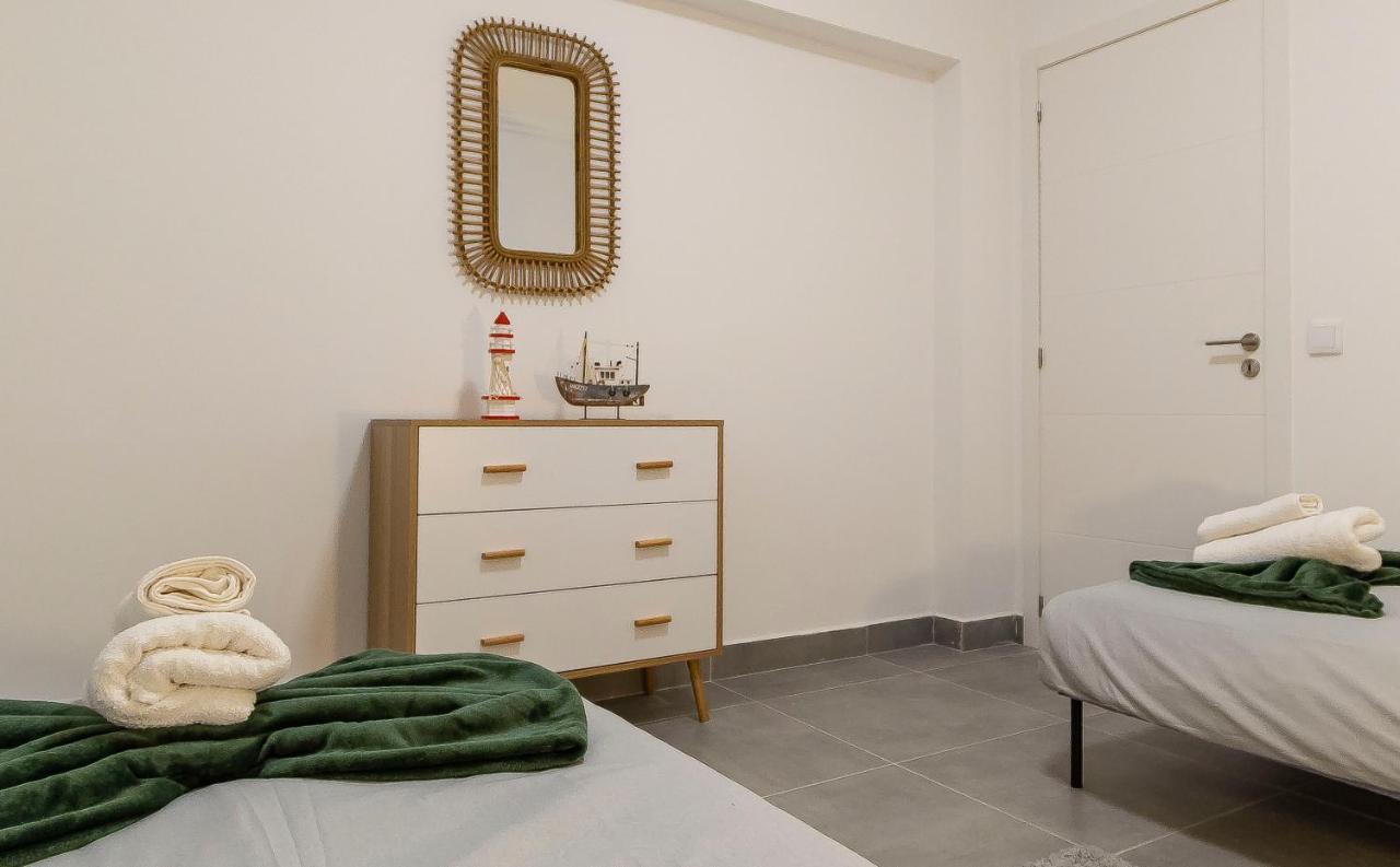 3 Minutes To The Beach, 2 Bedroom Amazing Apt With Balcony, Bbq Grill And Pool 萨格里什 外观 照片