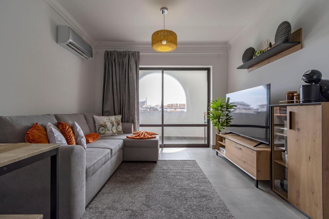 3 Minutes To The Beach, 2 Bedroom Amazing Apt With Balcony, Bbq Grill And Pool 萨格里什 外观 照片